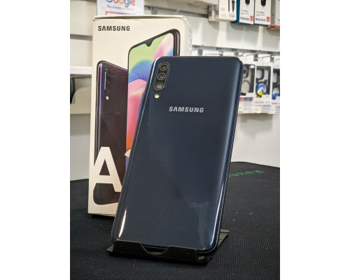 Смартфон Samsung Galaxy A30s, 3/32 ГБ, Чорний, Б/В у відмінному стані