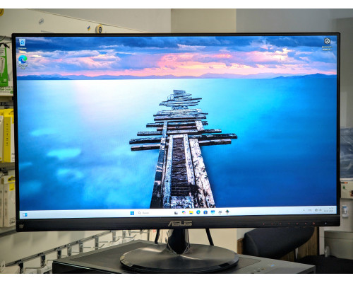 Ігровий монітор Asus 24" 1920x1080 IPS 144Гц, Adaptive-Sync, FreeSync, HDMI та DisplayPort