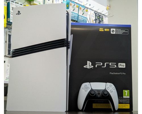 Ігрова консоль Sony PlayStation 5 Pro 2TB, 4K, 120fps, біла, повний комплект, мінімальне напрацювання