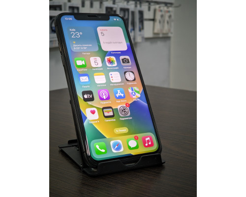 Смартфон Apple iPhone X 64GB, чорний, задовільний стан – стильний та функціональний вибір