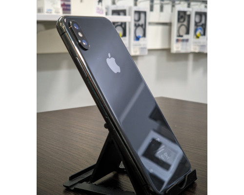 Смартфон Apple iPhone X 64GB, чорний, задовільний стан – стильний та функціональний вибір