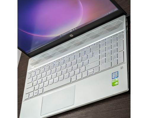 Ноутбук HP Pavilion 15, Intel Core i5-8250U, 20ГБ ОЗП, NVIDIA MX-150 2 ГБ, SSD 256 ГБ в задовільному стані