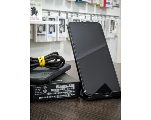 Смартфон Samsung Galaxy S23 SM-S911B/DS 8/128GB Чорний, Повний Комплект, Хороший Стан