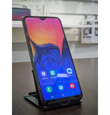 Смартфон Samsung Galaxy A10, 2/32 ГБ, чорний, в хорошому стані – стильний і надійний вибір