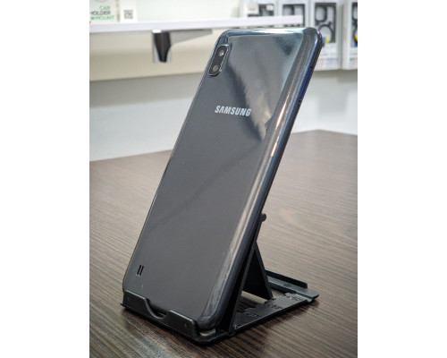 Смартфон Samsung Galaxy A10, 2/32 ГБ, чорний, в хорошому стані – стильний і надійний вибір