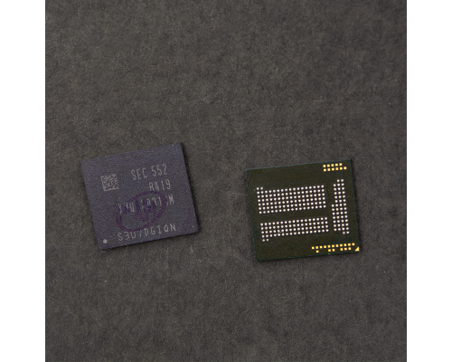 Мікросхема пам'яті Samsung KMQ820013M-B419, 2/16GB, BGA 221, Rev. 1.7 (MMC 5.0, MMC 5.01) PLS-00-00016569