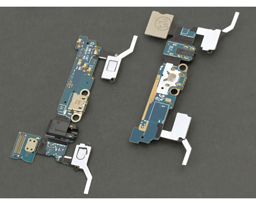 Шлейф Samsung A700 Galaxy A7 з роз'ємом зарядки та навушників PLS-00-00013393