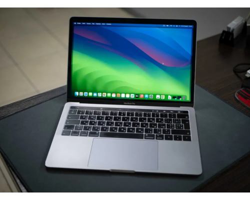 Ноутбук Macbook pro 13 2018