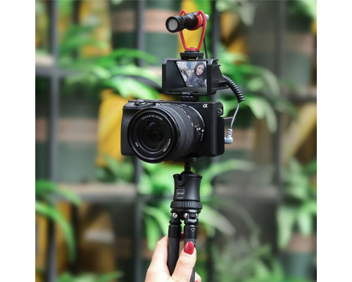 Фліп-екран для селфі Ulanzi Selfies Mirrorless Camera Flip Screen with 3 Cold Shoe Mounts (R031)