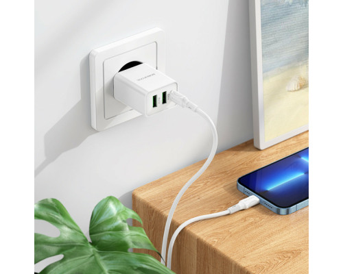 Мережевий зарядний пристрій BOROFONE BA70A Quick three-port PD20W (1C2A) charger White