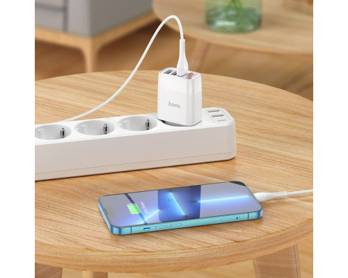 Мережевий зарядний пристрій HOCO C93A Easy charge 3-port digital display charger set(Micro) White