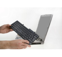Заміна клавіатури в ноутбуці (модульна заміна)
