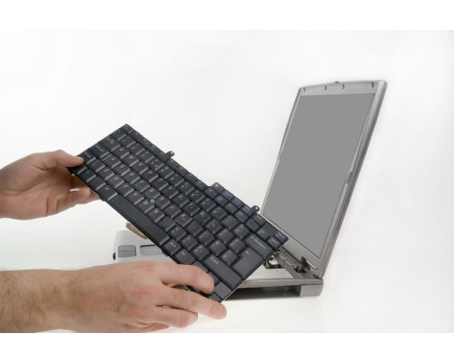 Послуга - Заміна клавіатури в ноутбуці (модульна заміна)