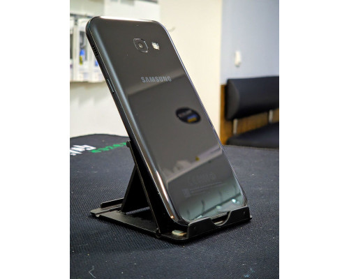 Смартфон Samsung Galaxy A5, 2/32 ГБ, чорний, задовільний стан – оптимальний бюджетний вибір з необхідними функціями