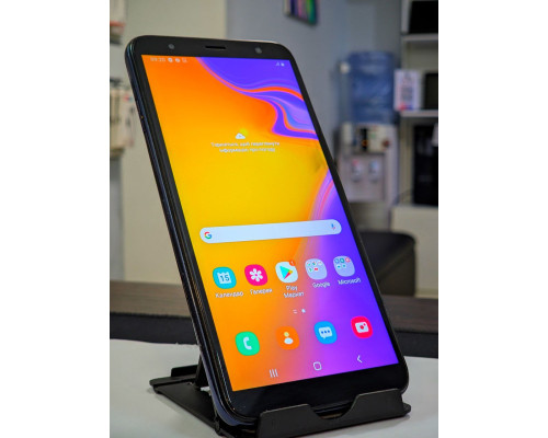 Смартфон Samsung Galaxy J6+ 3/32GB SM-J610 чорний, мінімальний засвіт на екрані