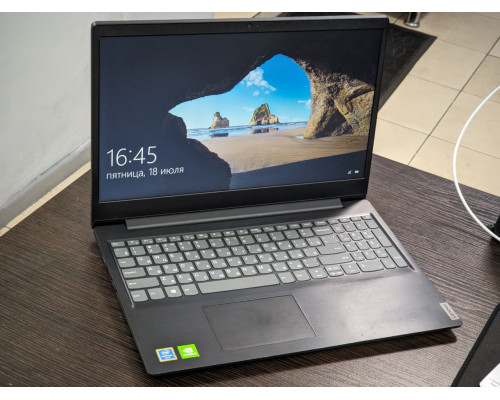 Ноутбук Lenovo Pentium Gold 5405U, 16ГБ DDR4, SSD 240ГБ + HDD 500ГБ, Nvidia MX110 2ГБ, FullHD сірий