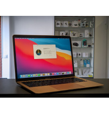 Apple MacBook Air 2020 i3 8/256 в ідеальному стані
