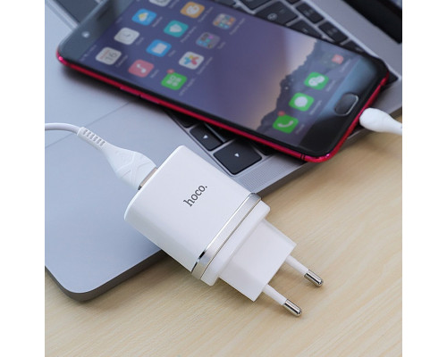 Мережевий зарядний пристрій HOCO C12Q Smart QC3.0 charger set(Micro) 18W White (6931474716286)
