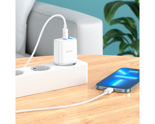 Мережевий зарядний пристрій HOCO C105A Stage dual port PD20W+QC3.0 charger set (C to iP)(EU) White (6931474782939)